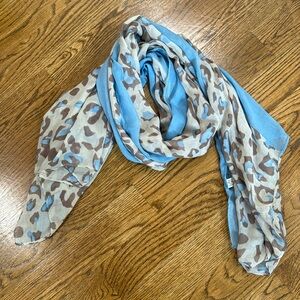 Blue and tan pashmina